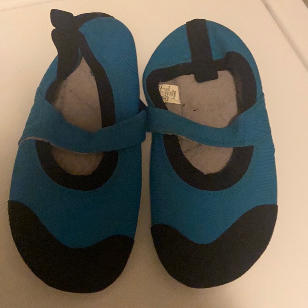 Womens soft camp shoes